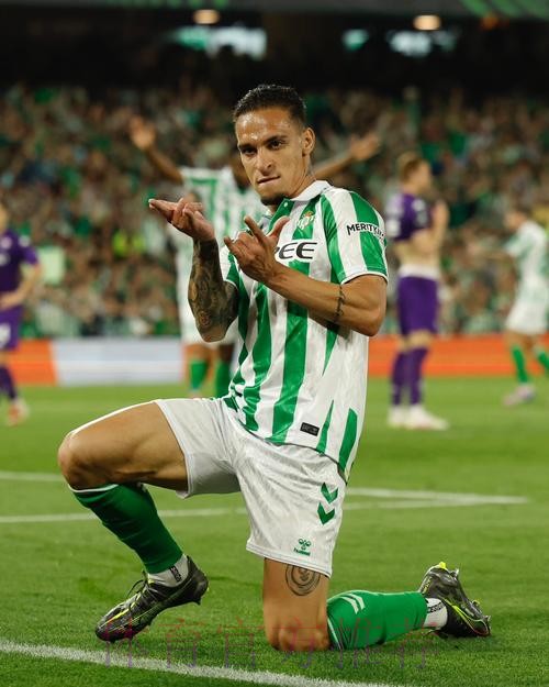 阿斯报：贝蒂斯边锋安东尼恢复训练 或出战皇马